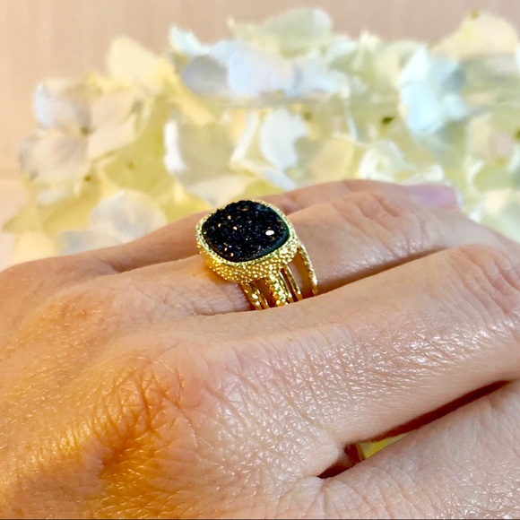 ✨Natural Druzy Quartz Ring✨ - Picture 6 of 8